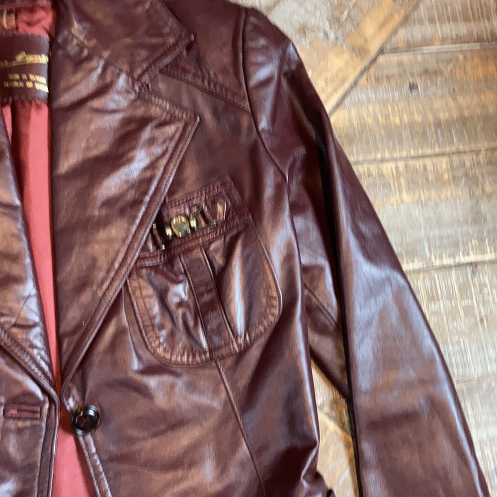 Etienne Aigner vintage leather blazer. Size 10. - Picture 2 of 3